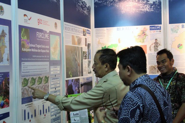 SecGen MoEF at FORCLIME booth